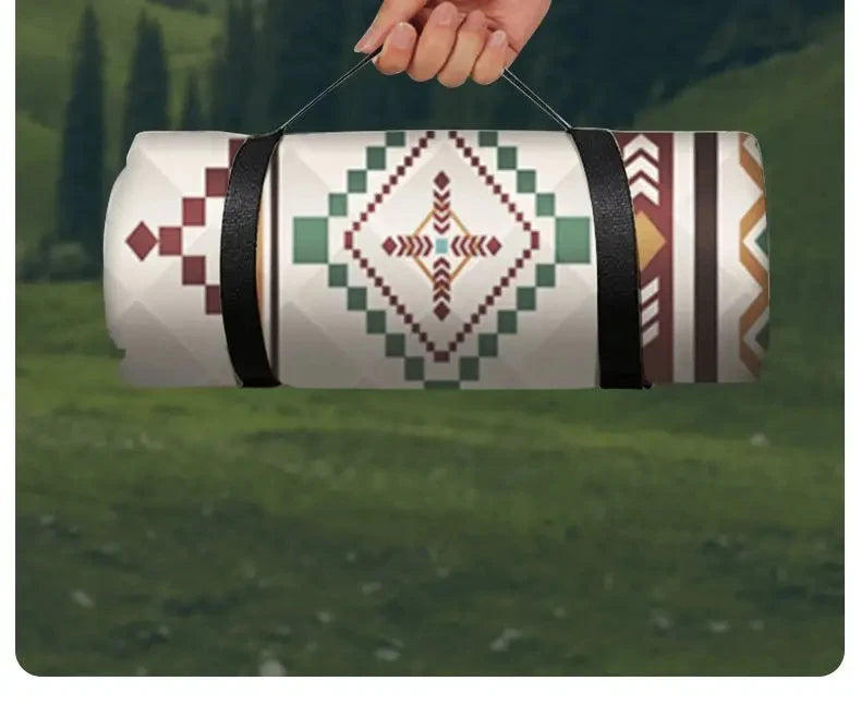 Nest & Hold™ Waterproof Family Picnic Mat
