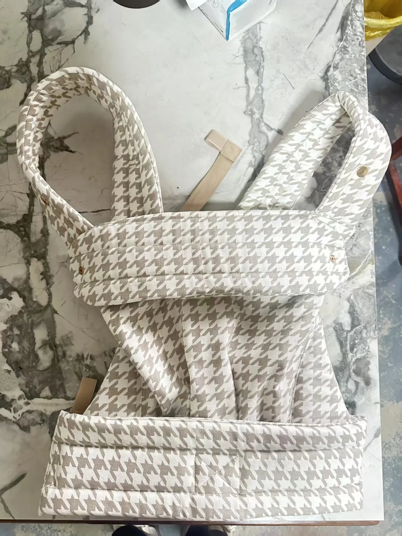 Nest & Hold™ Everyday Baby Carrier